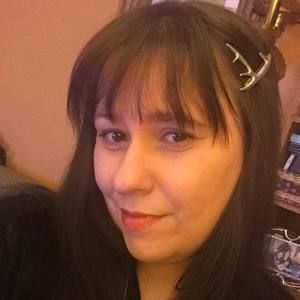 Meet your Posher, Nickie